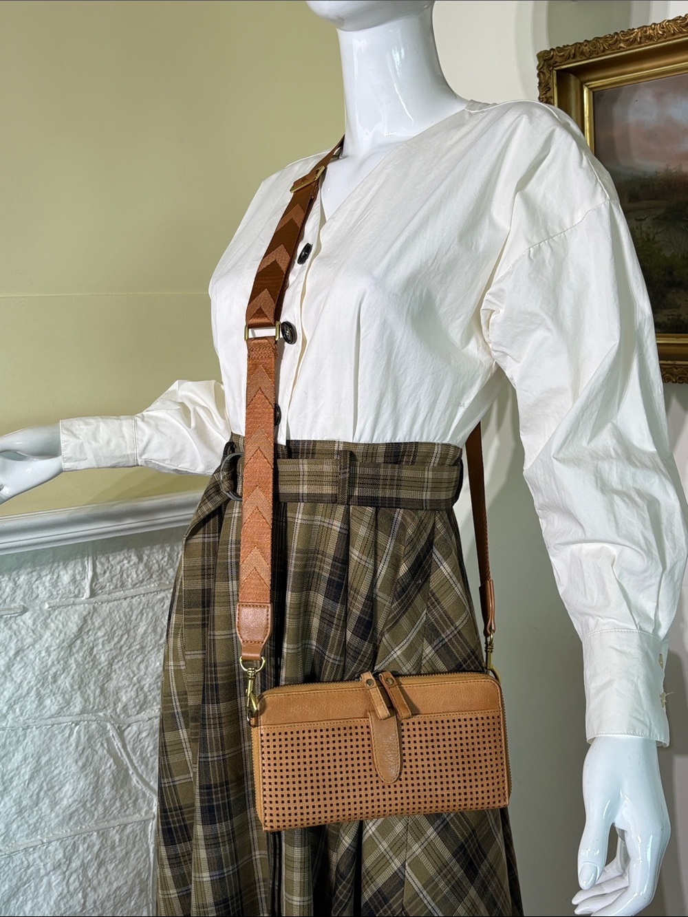 Milo Tan Leather Wallet Crossbody with Detachable Strap